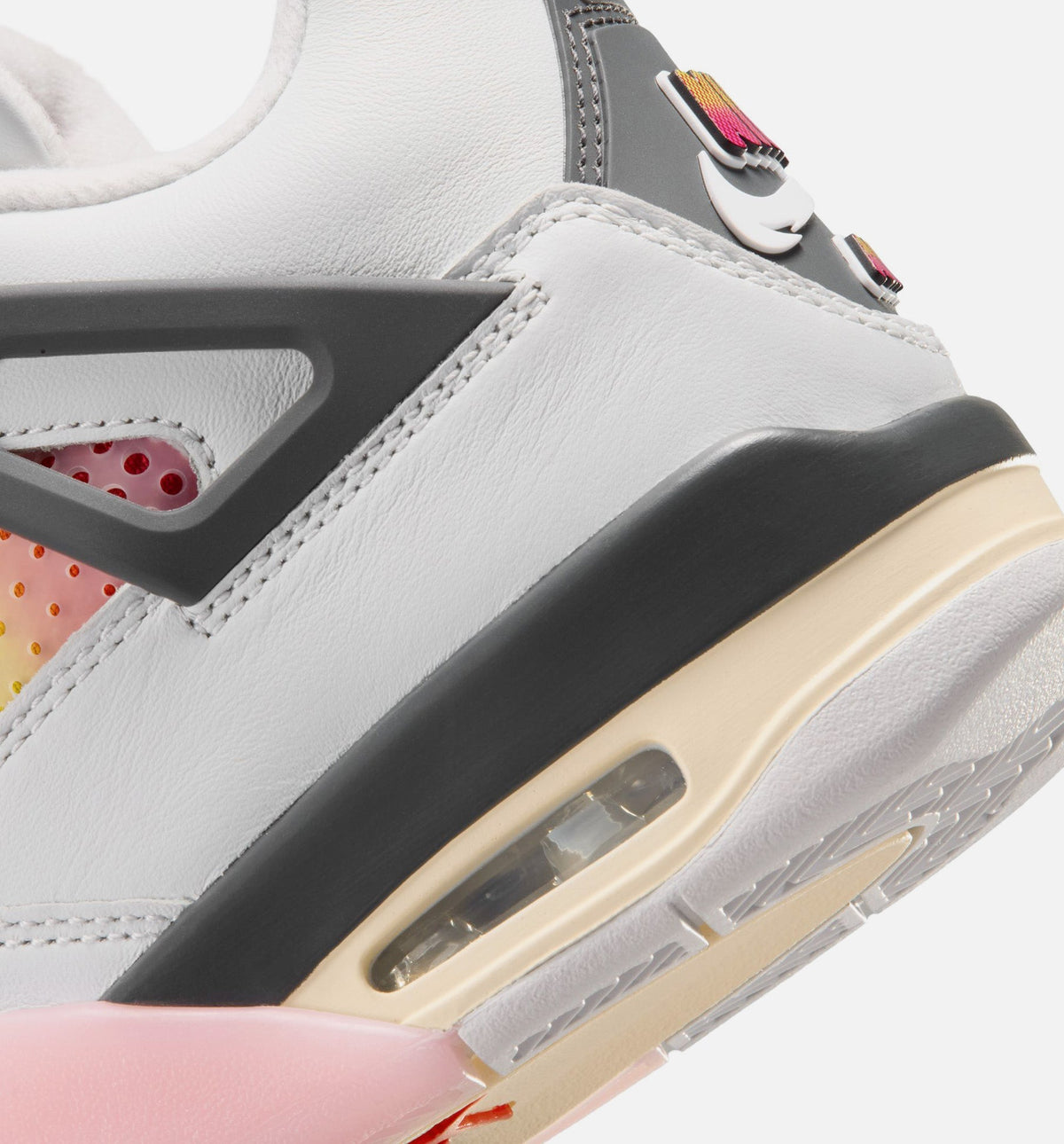 Air Jordan 4 Retro Comic – Grade School Lifestyle Shoe in Off White/Fire Pink/Anthracite