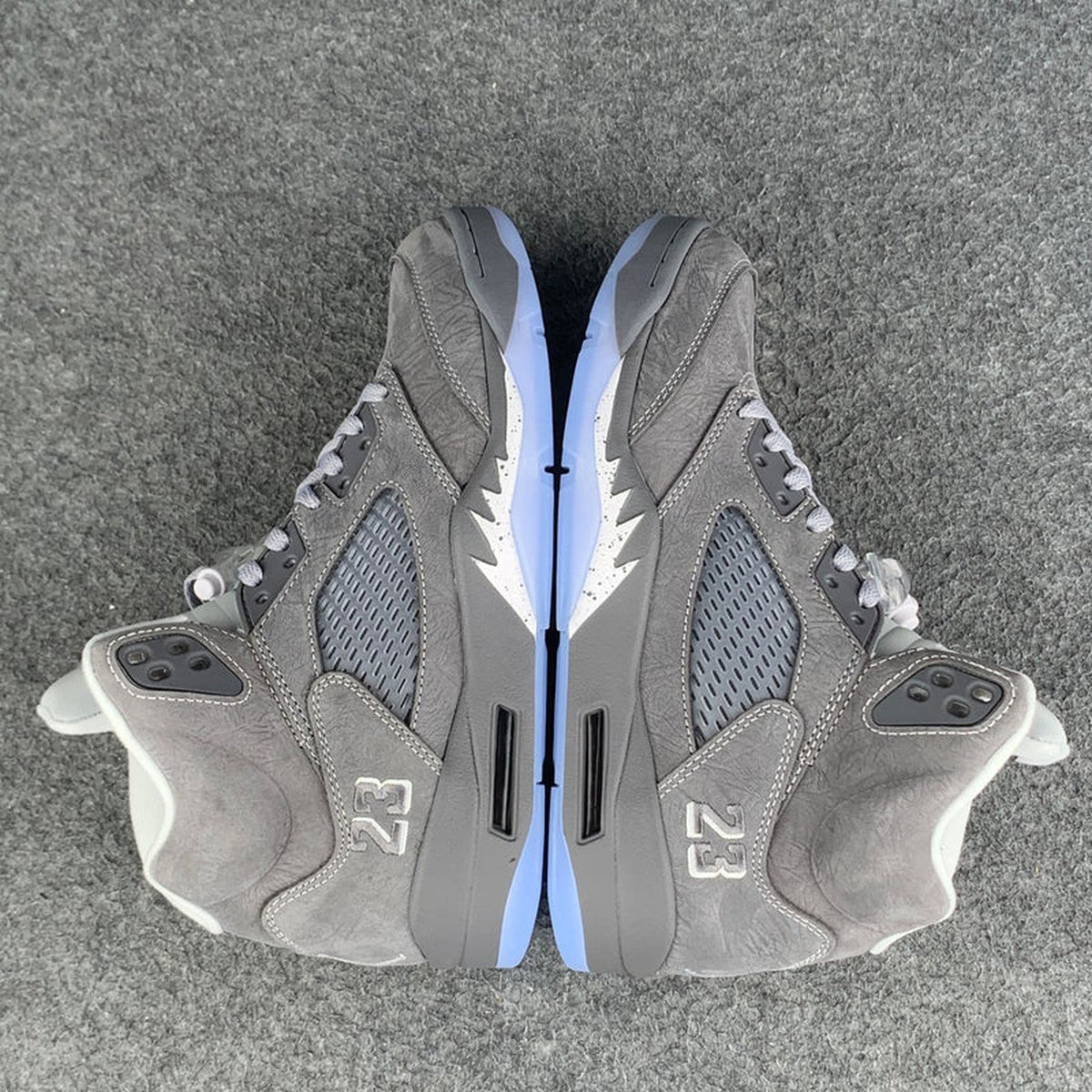 Air Jordan 5 'Wolf Grey' 2026
