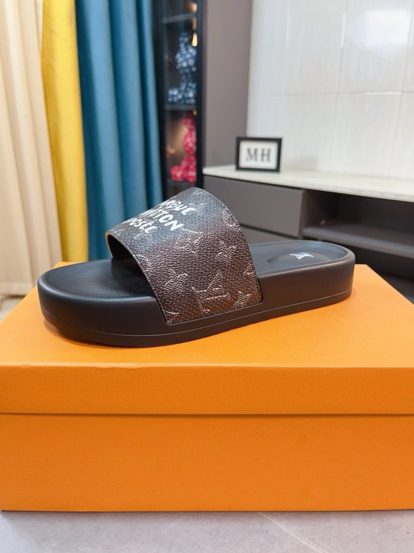 Louis Vuitton Men's Patterned Strap Slide Sandals - Black and Dark Brown