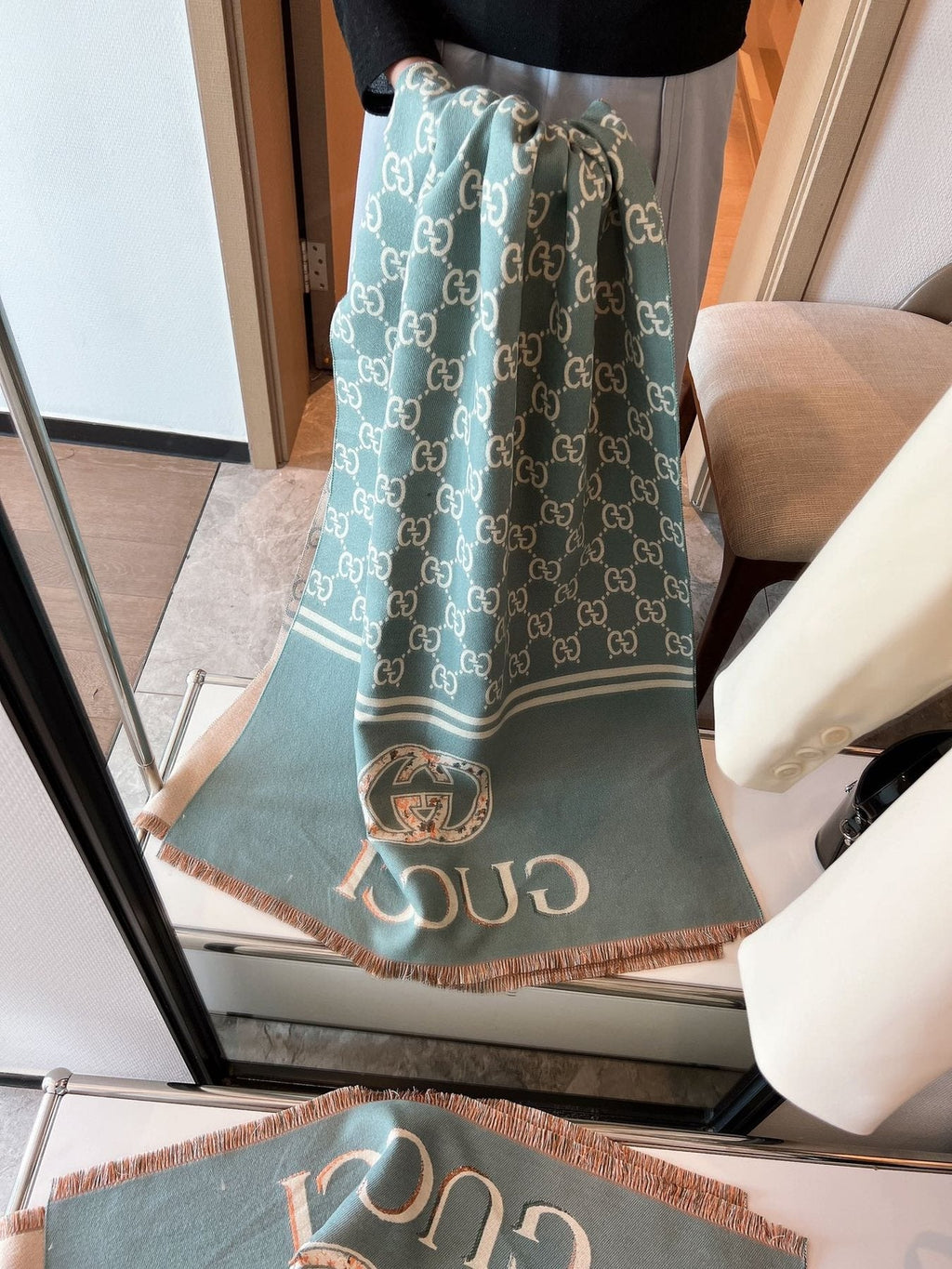 Gucci Patterned Woven Scarf