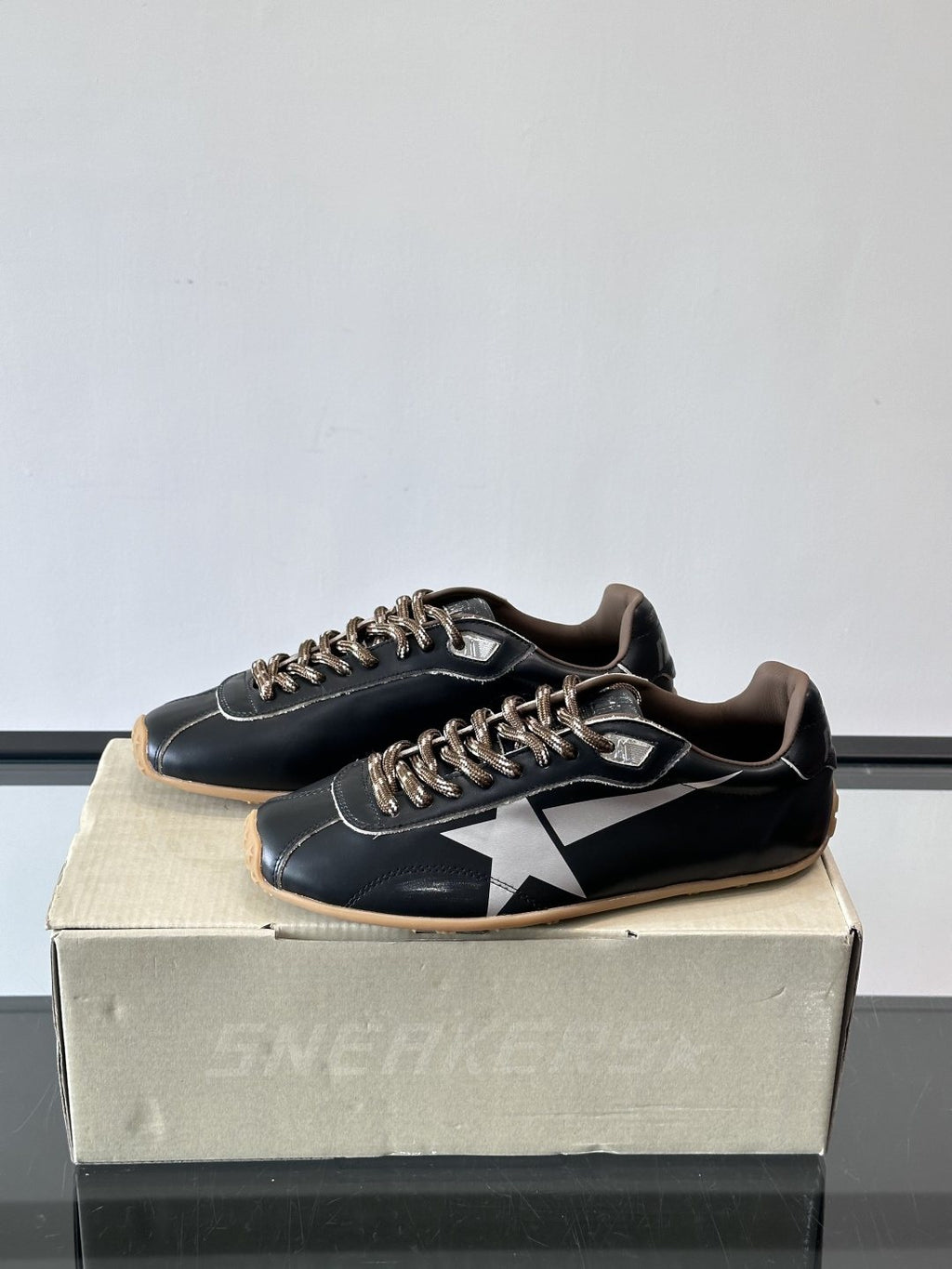 Golden Goose Star Low-Top Sneakers - Gum Sole