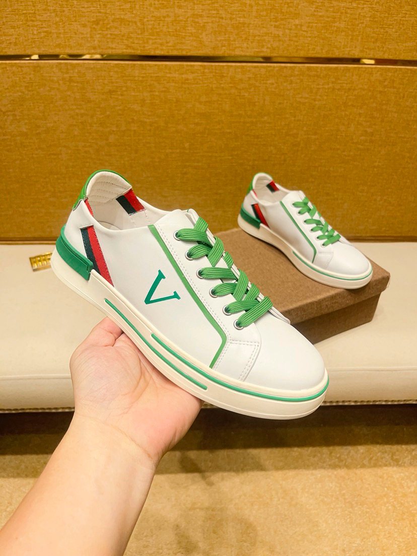 White Green Red Low-Top Sneakers