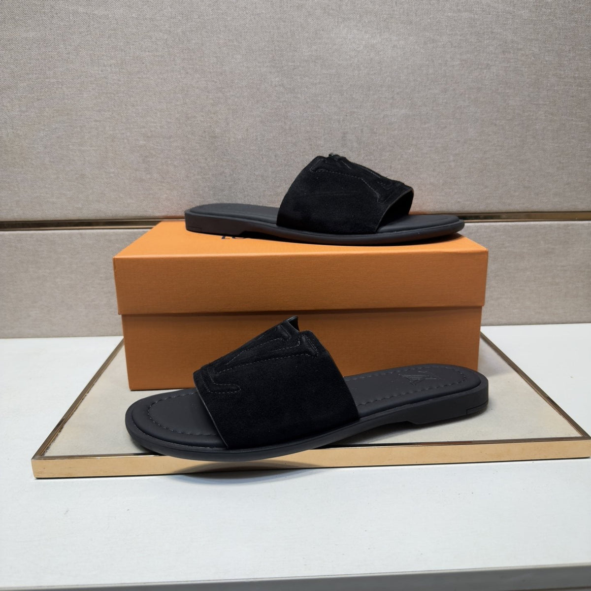 Louis Vuitton Men's Black Logo Slide Sandals - Contoured Footbed