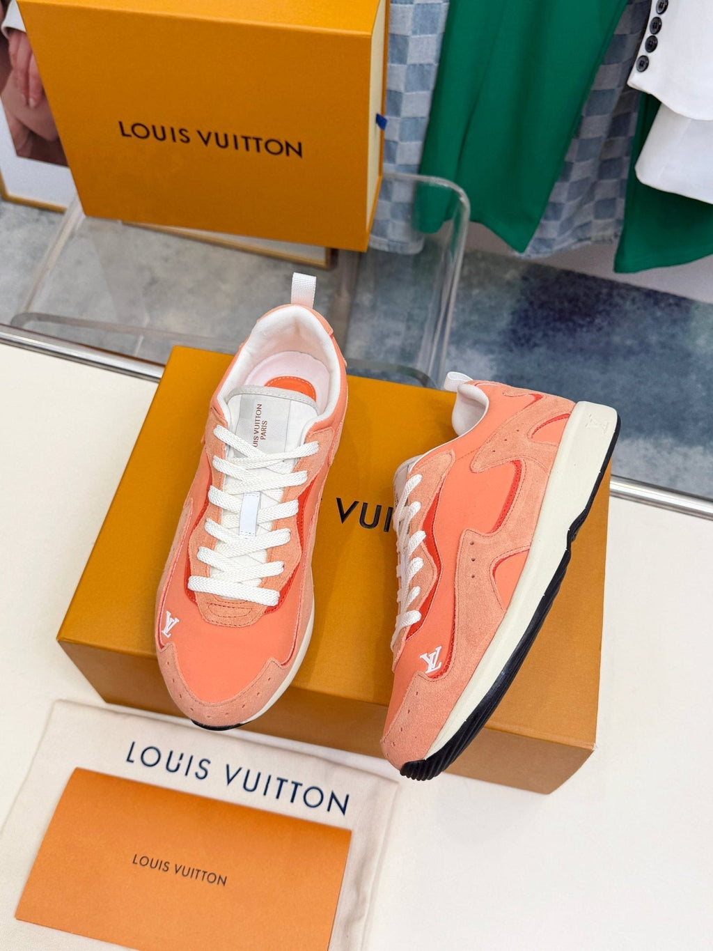 Louis Vuitton Drop 300 Low-Top Sneakers