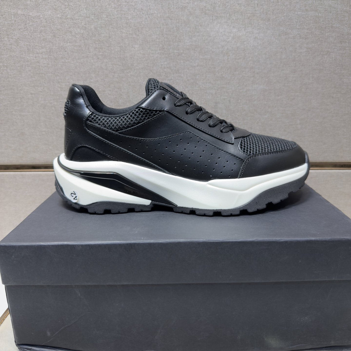 HUGO BOSS Mesh-Textured Casual Sneakers