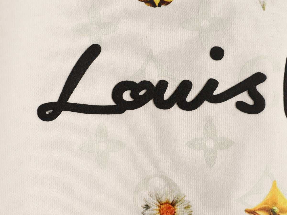 Louis Vuitton Paris Lettering and Daisy-Style Motif T-Shirt - Cream